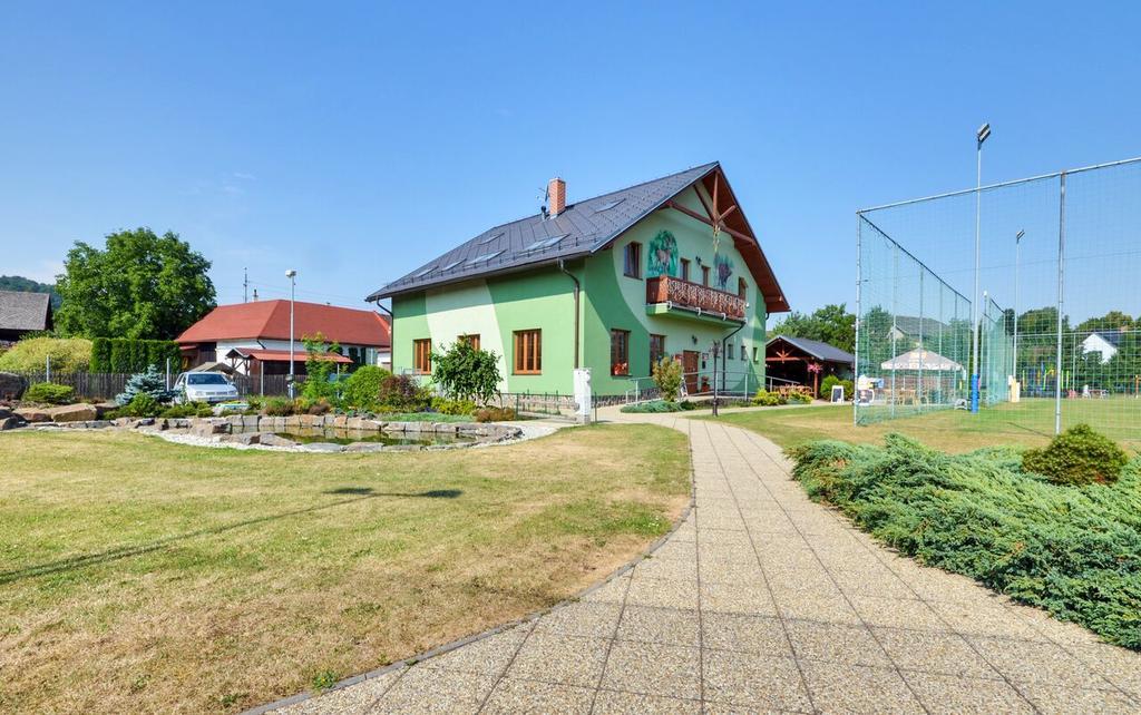 Restaurace A Penzion Kamenec Jilešovice Buitenkant foto